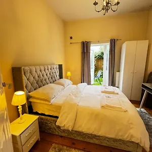 Apartment Entire 1bed Stratford Westfield, London